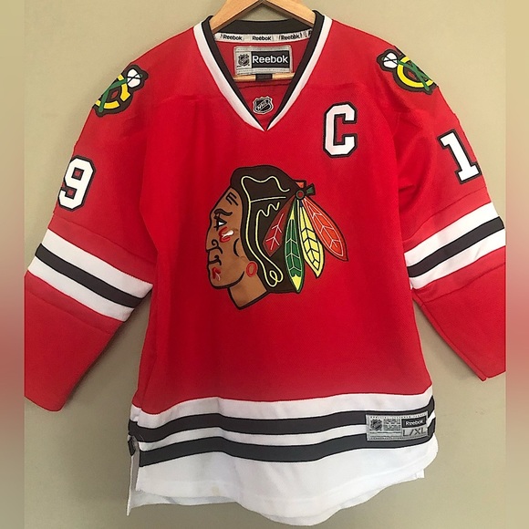 REEBOK NHL Chicago Blackhawks Toews #19 Jersey - Picture 1 of 8